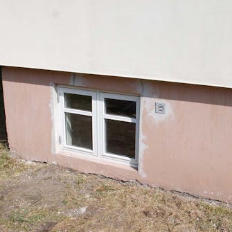 Før isolere grunnmur Før isolering av grunnmur